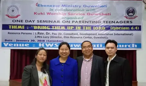 Chate khoukhana dinga thua mihil teni : Rev. Dr.J.M Pau & Mrs Lucy, chuleh Rev.Hejang & Heting