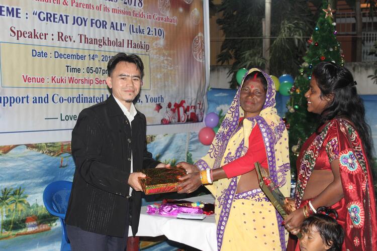 This lady has given me a Christmas gift and I enjoyed alot